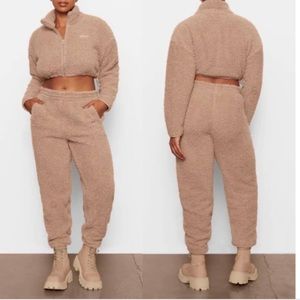 Skims Teddy Set in Camel